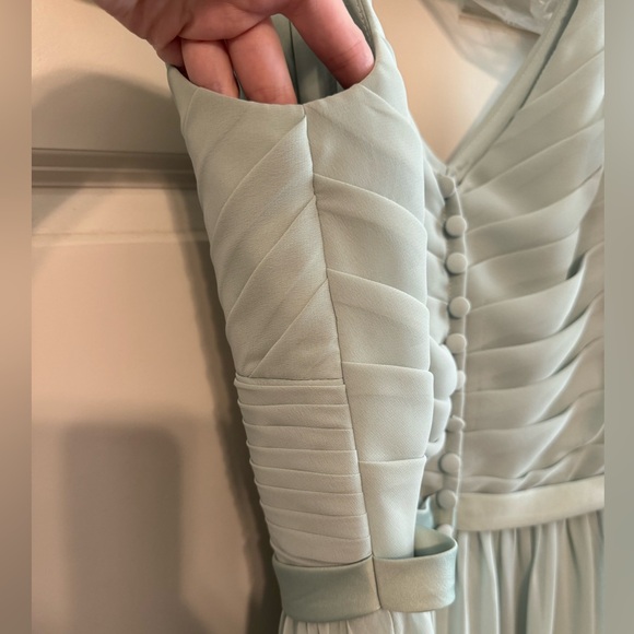 Sage green formal dress - Picture 6 of 12